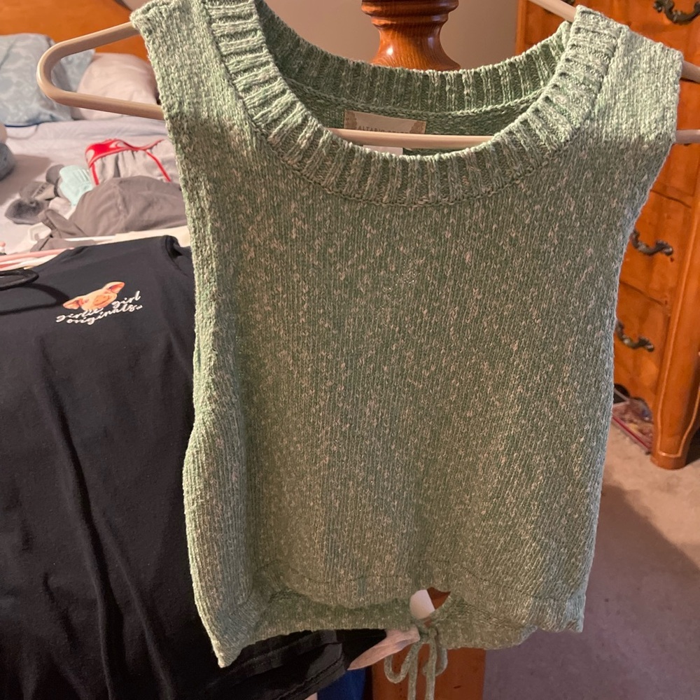 Green Ribbed Tie Front Sleeveless Tank Top